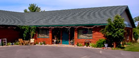 The storefront of the Amish Furniture Warehouse in New London WI